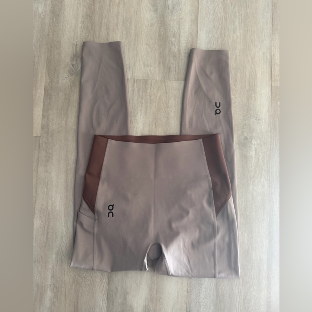 On Running Mauve/Taupe High-Waist Leggings